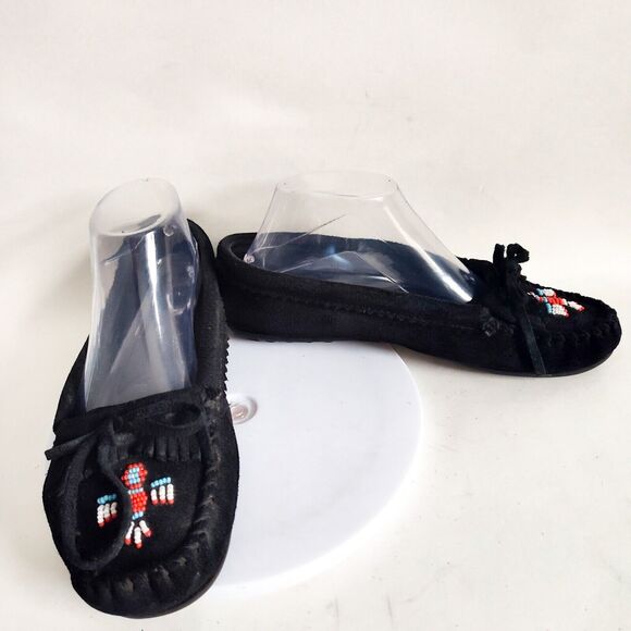 Minnetonka Kilty Black Suede Beaded Thunderbird Boho Moccasins Flats Size 9 - Picture 6 of 11